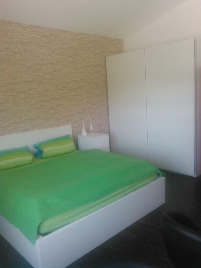Ferienwohnung Zum Kletterturm Кауфбойрен Экстерьер фото